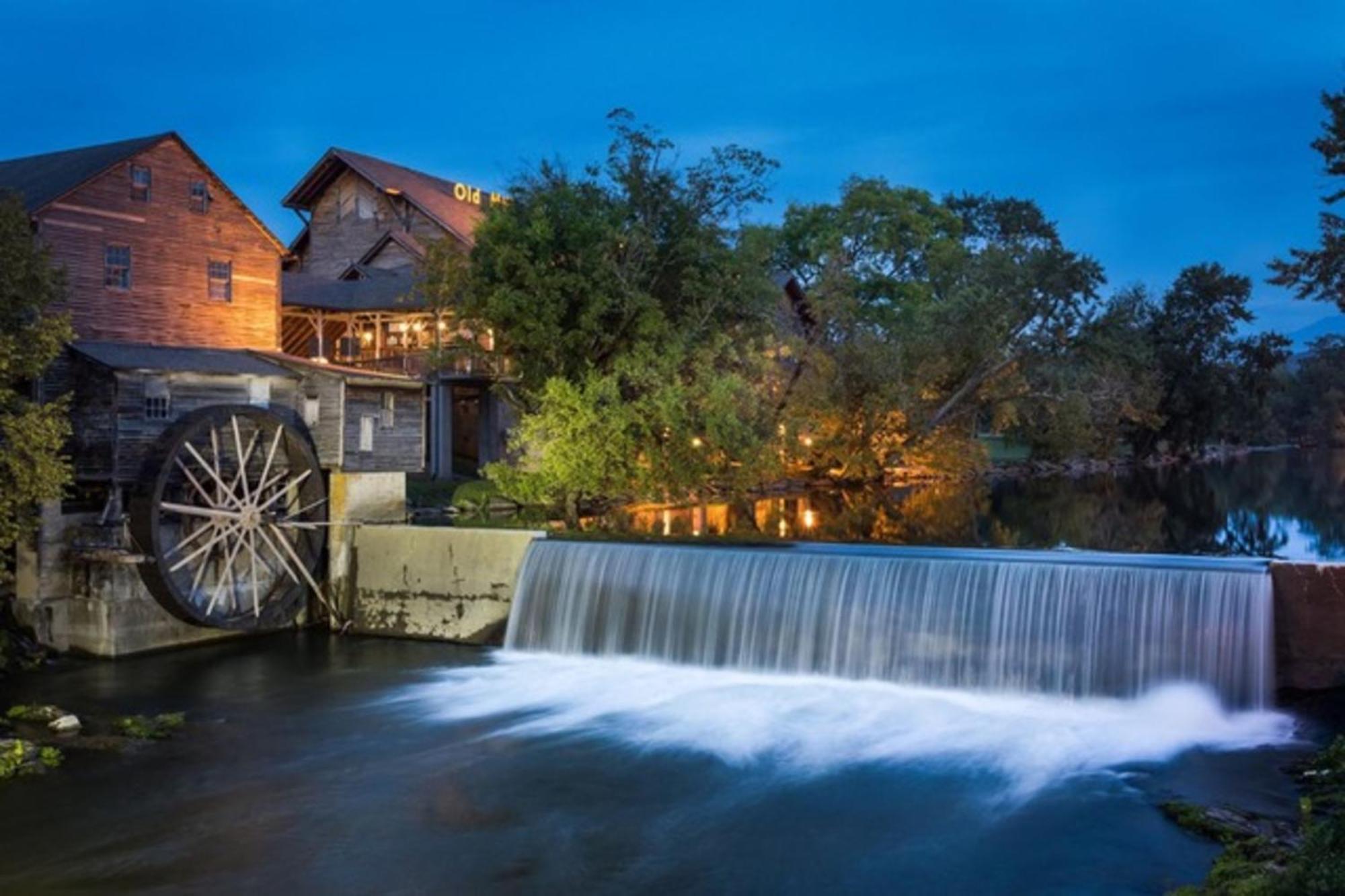 Location, Location, Location! Villa Pigeon Forge Dış mekan fotoğraf
